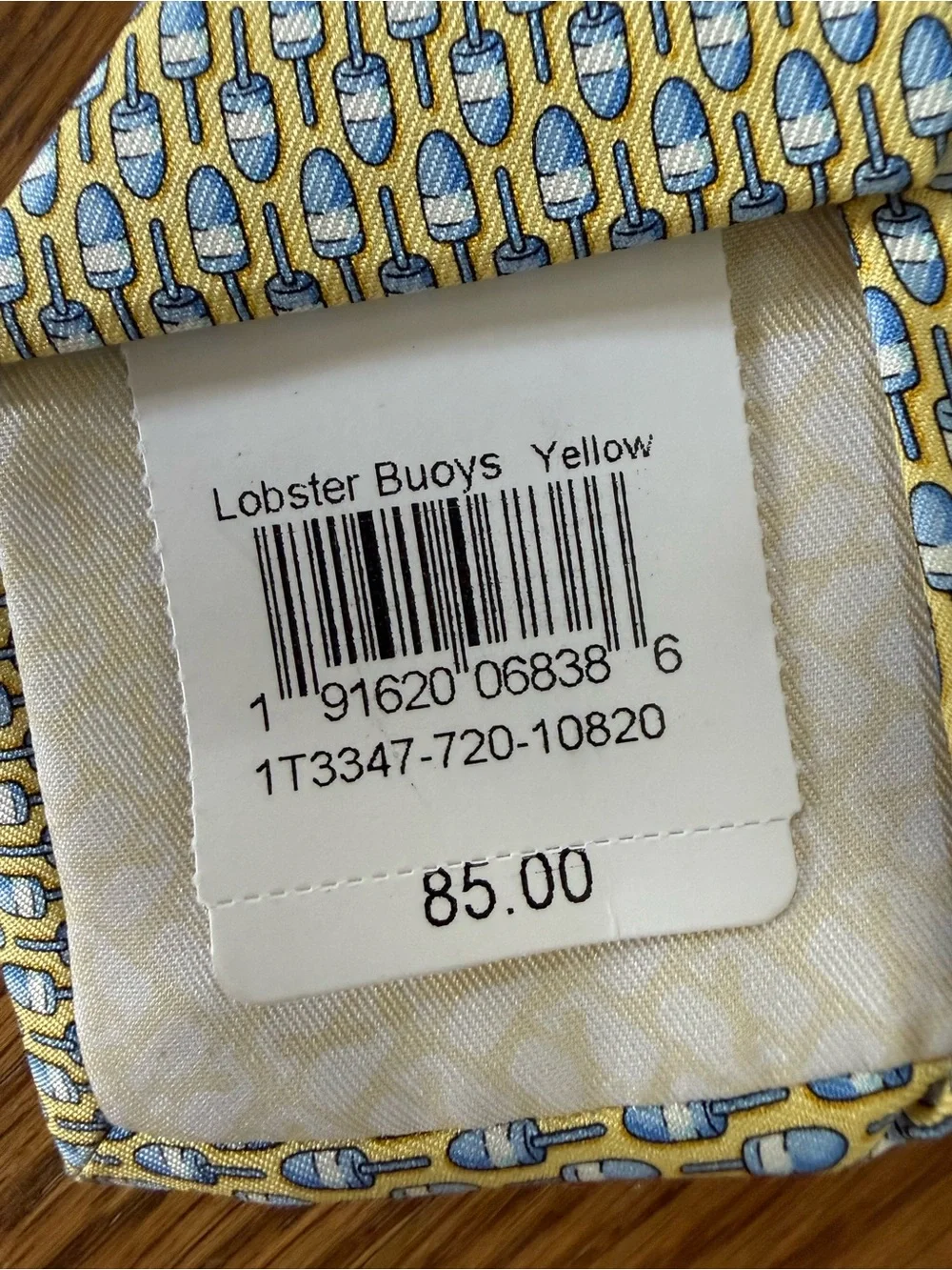 Vineyard Vines Lobster Buoys Tie Mens NWT Yellow Blue Silk Nautical Made USA